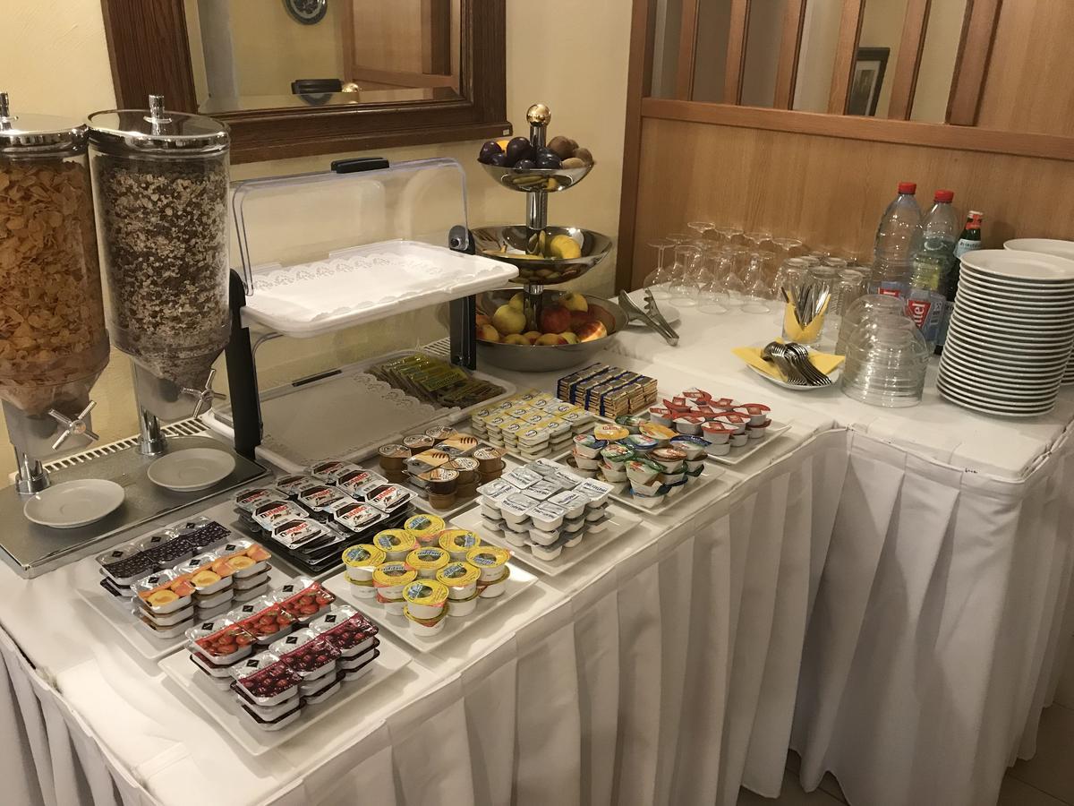 Hotel Select メンヒェングラートバッハ エクステリア 写真